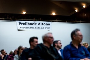 Podiumsdiskussion von -Prellbock Altona- im Altonaer Rathaus-Daniel Nide-2